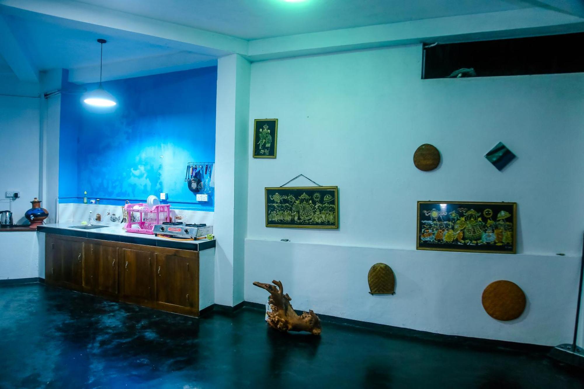 Bed and Breakfast Little Angels Mirissa Exterior foto