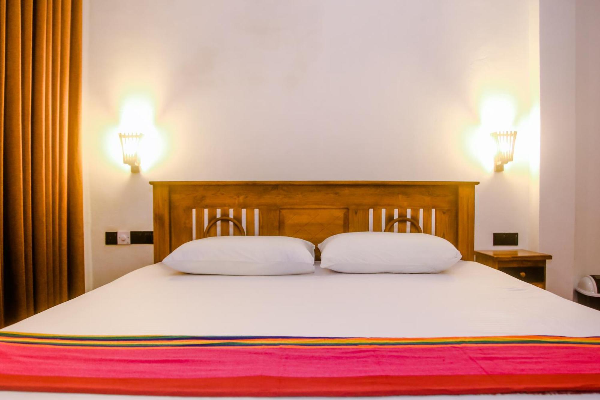 Bed and Breakfast Little Angels Mirissa Exterior foto